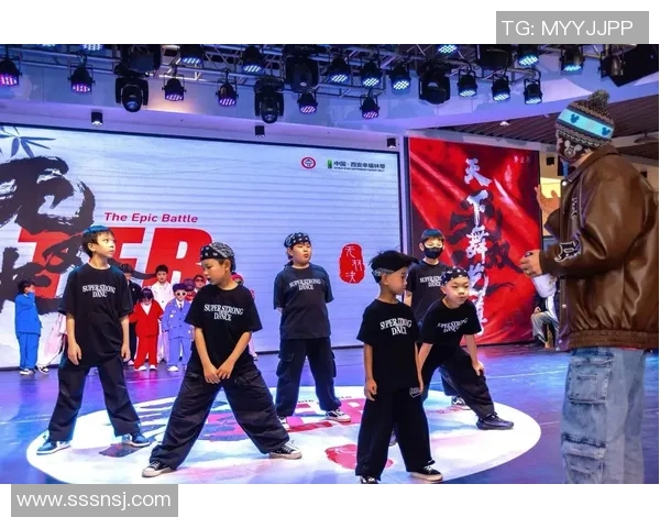 南京街舞队在全国街舞比赛中荣获第六名展现实力与风采