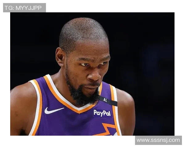 NBA球星与街球手的巅峰对决谁能胜出篮球场上的传奇与街头风云